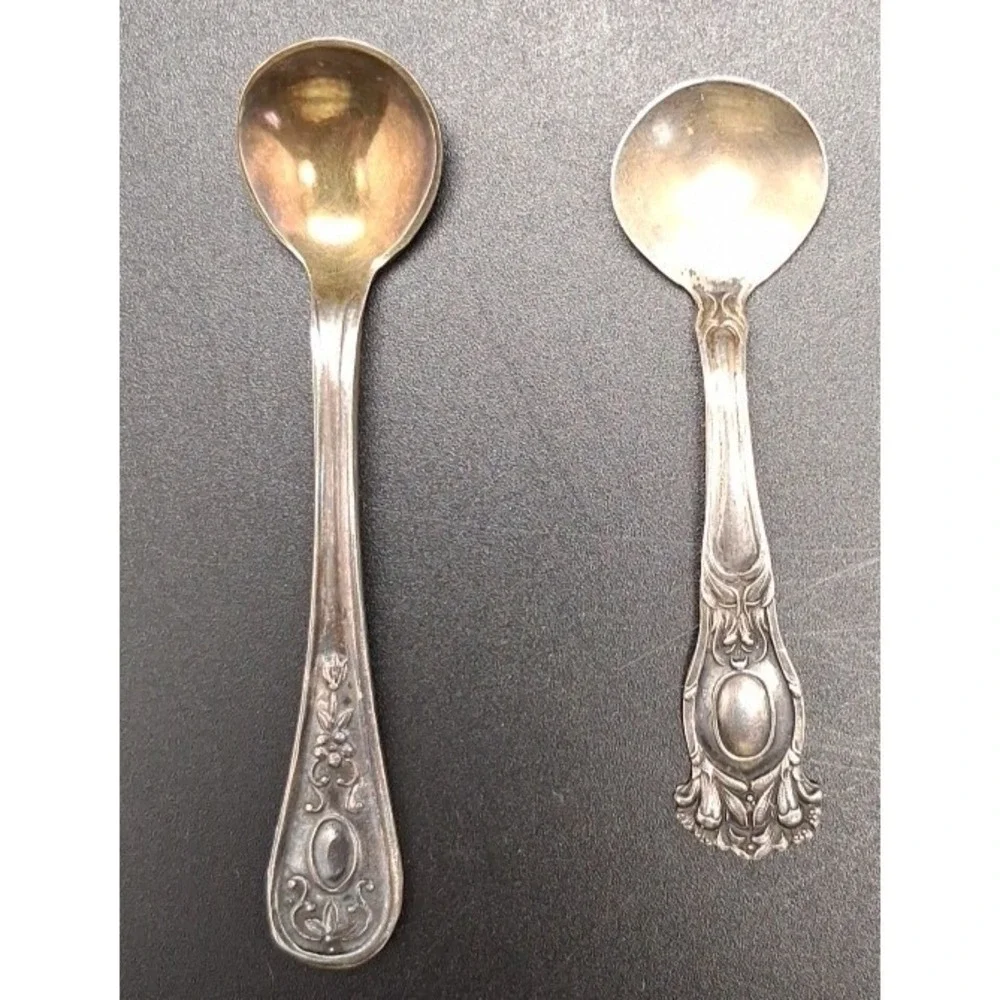 Sterling Silver Pair Baker Manchester  Salt Spoons Appx. .3 oz total weight
